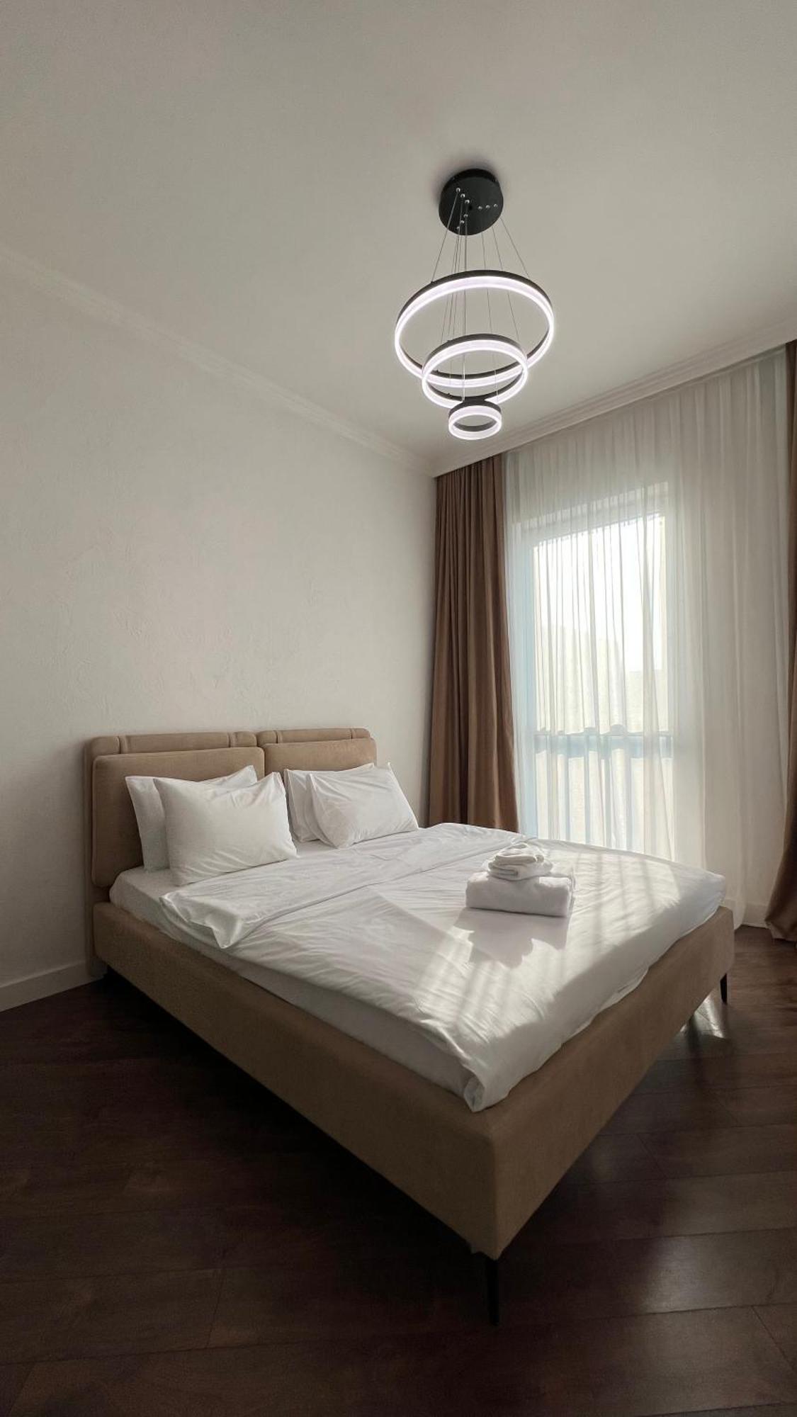 Hotel Manica Esentai City Almaty Exterior foto